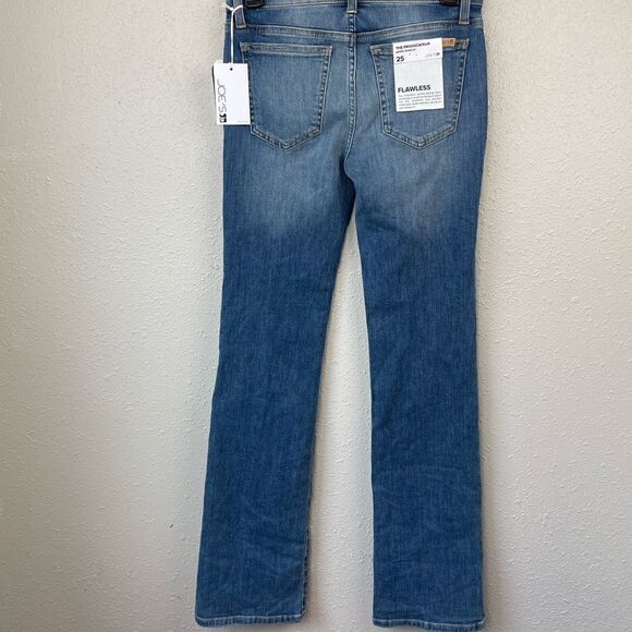 NWT Joe’s Shondra Petite Bootcut Flawless Jeans Sizes 24, 25, 26, 27, 28, and 31 - Picture 3 of 6